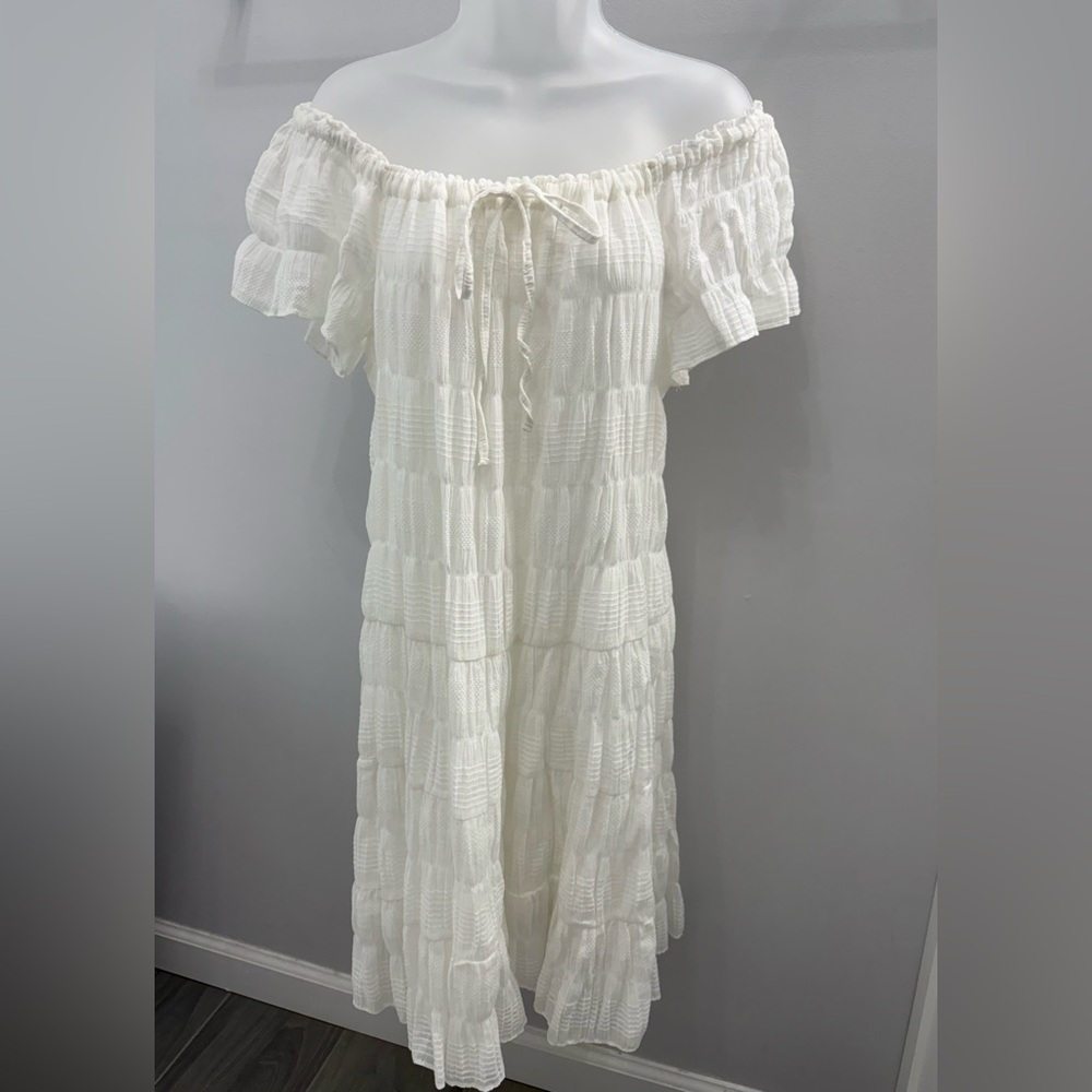 NWT Max Studio White Dress Medium Off Shoulder or Wear as Short Sleeves